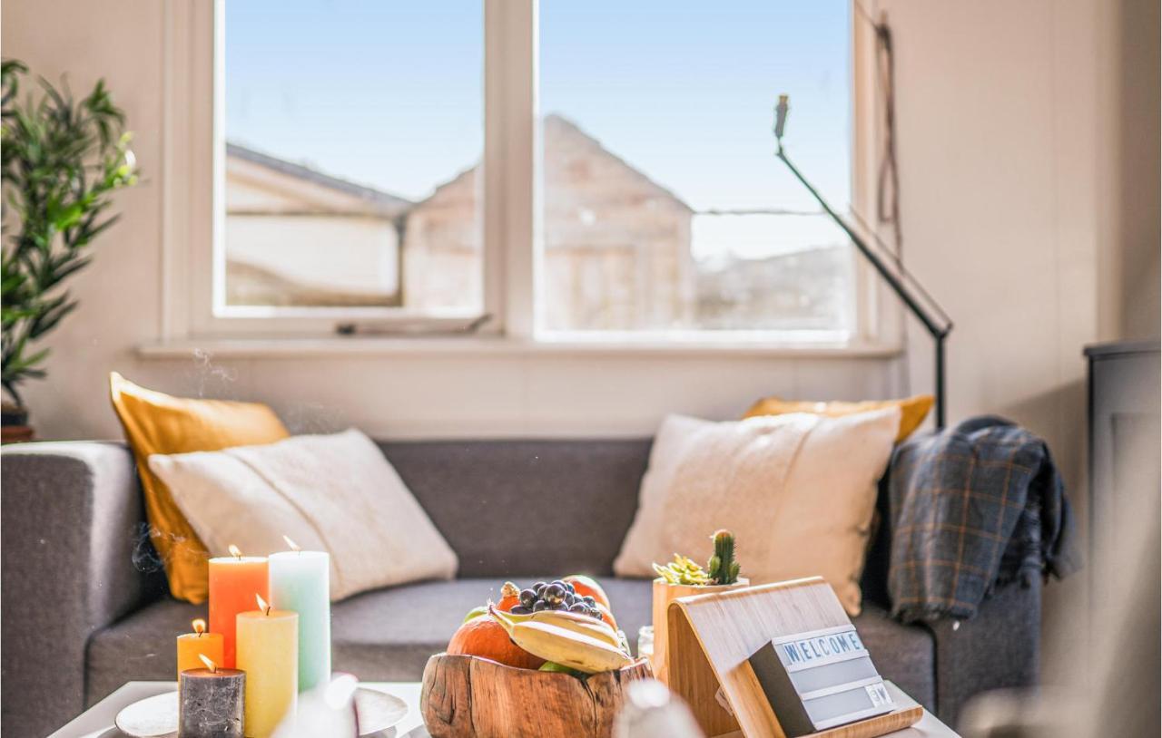 3 Bedroom Pet Friendly Home In Tzummarum Eksteriør billede