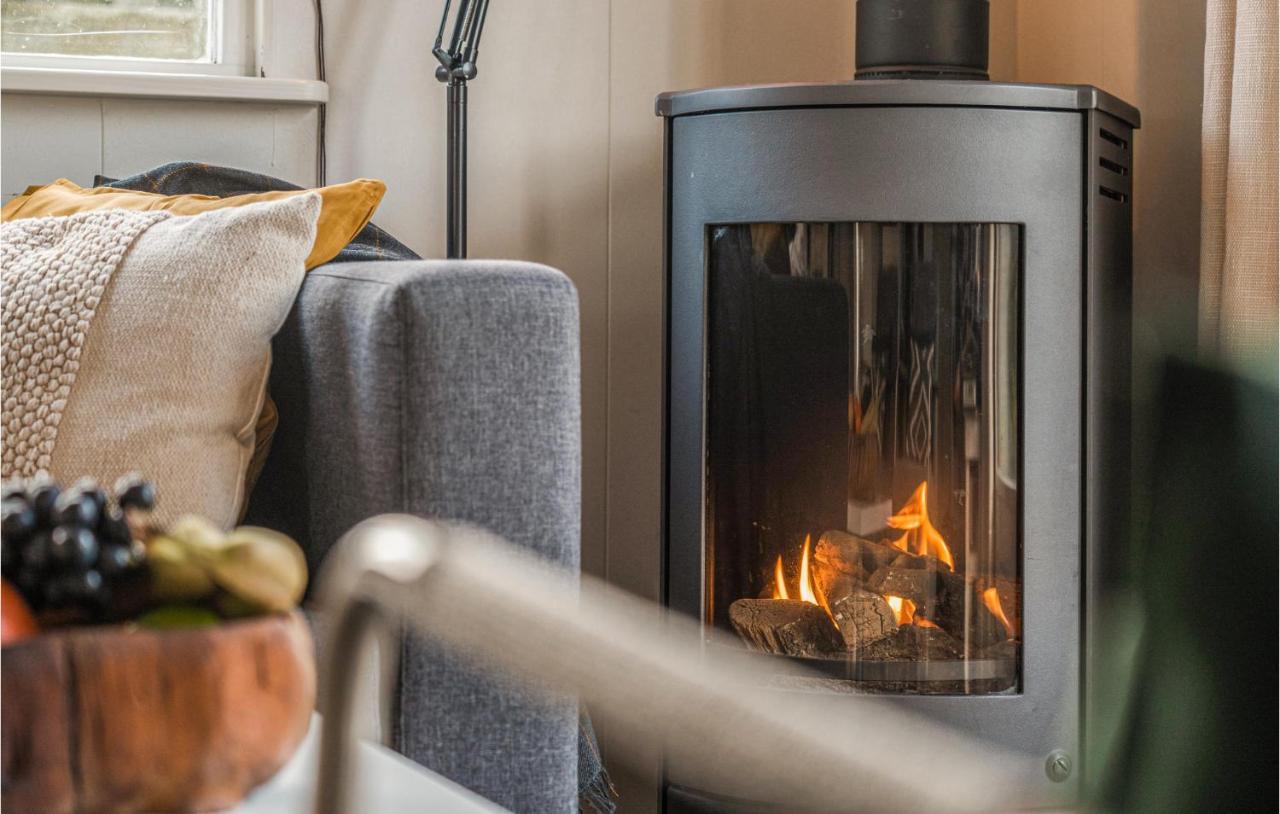3 Bedroom Pet Friendly Home In Tzummarum Eksteriør billede